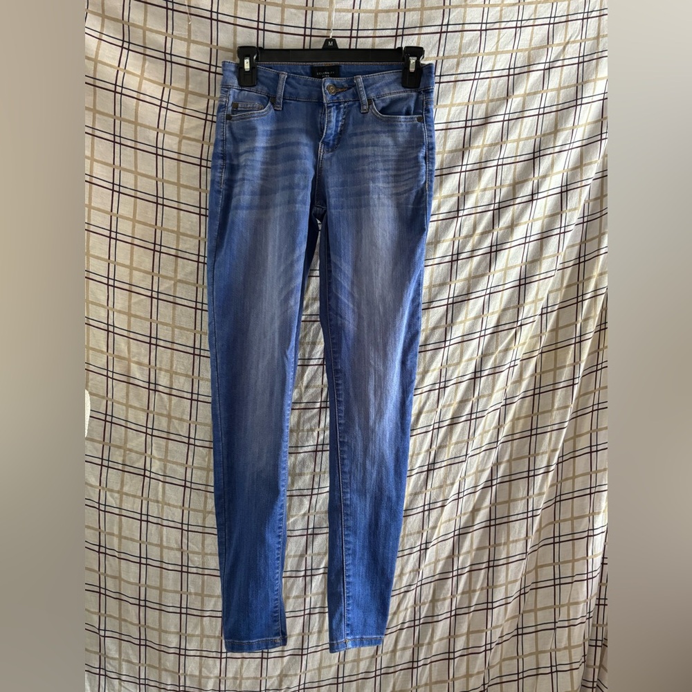 Celebrity Pink Women's Blue Skinny Jeans - Faded Indigo Wash SZ 3/26